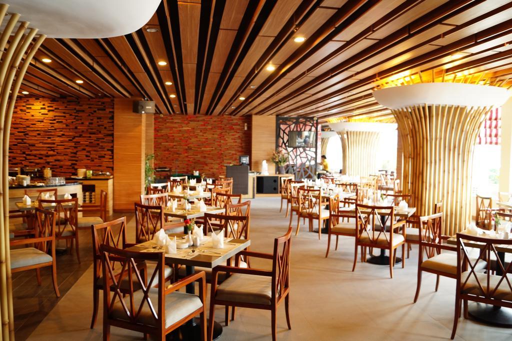 Hotel Victoria River View Banjarmasin  Εξωτερικό φωτογραφία