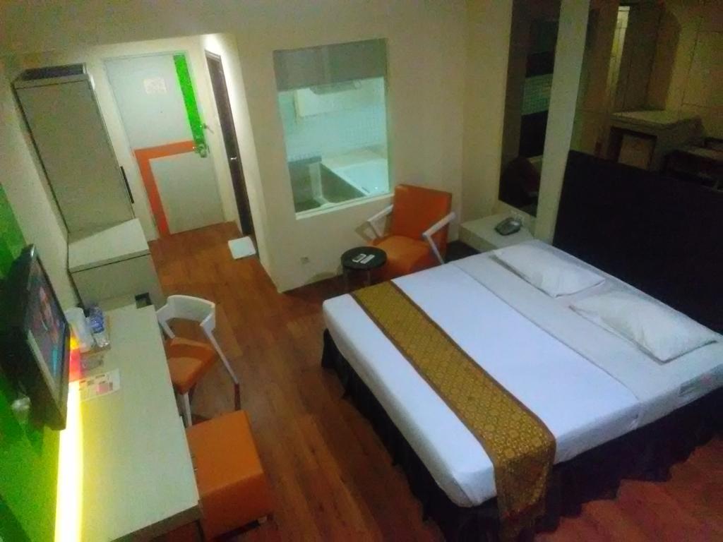 Hotel Victoria River View Banjarmasin  Εξωτερικό φωτογραφία