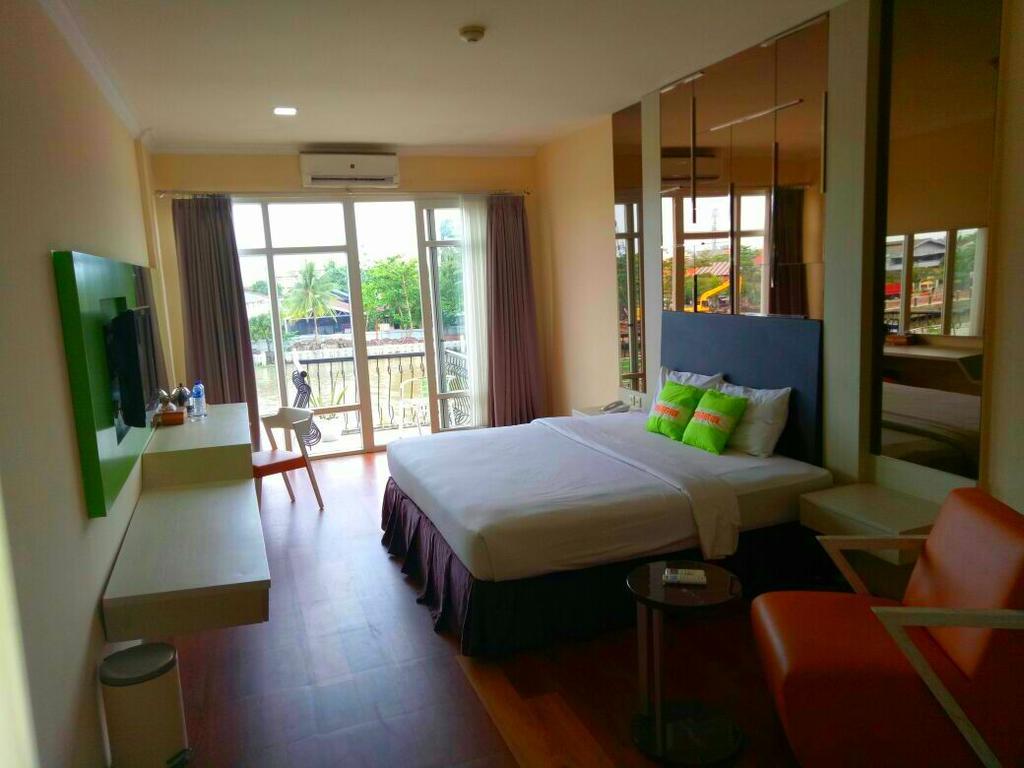 Hotel Victoria River View Banjarmasin  Εξωτερικό φωτογραφία