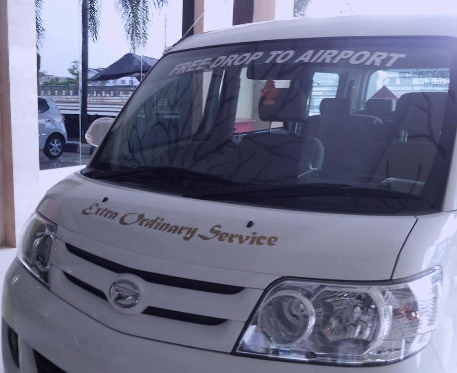 Hotel Victoria River View Banjarmasin  Εξωτερικό φωτογραφία